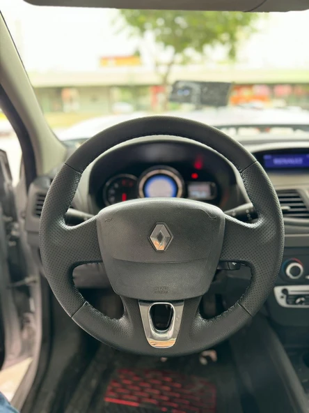 Fluence Araca Özel Direksiyon Kılıfı Tuşsuz Kapaklı Aracınızın Direksiyonuyla Teyit Ediniz ürün görseli 1