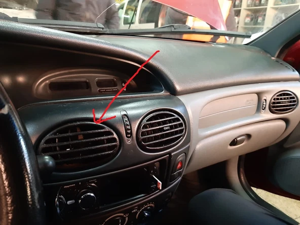 Renault Megan 1996-2002-Torpido Ön Göğüs Hava Üfleme Izgarası Difizör Yan Sanayi Orta Sol ürün görseli 1