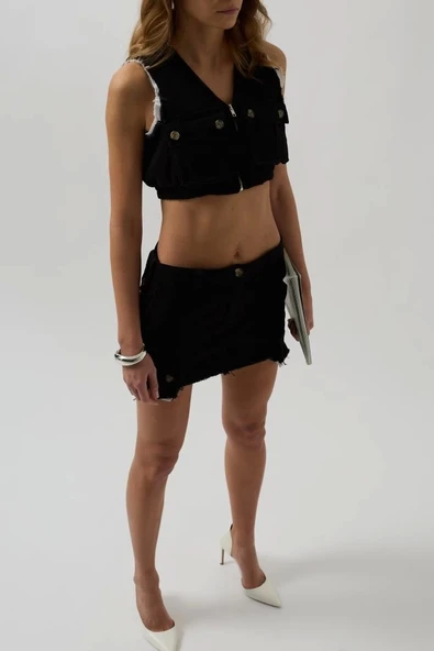V Yaka Düğmeli Crop Yelek - Resim 4