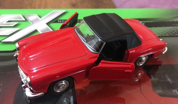 Model Metal Araba 1/36 Çek Bırak 1955 Kırmızı Mercedes Benz 190sl ürün görseli 1