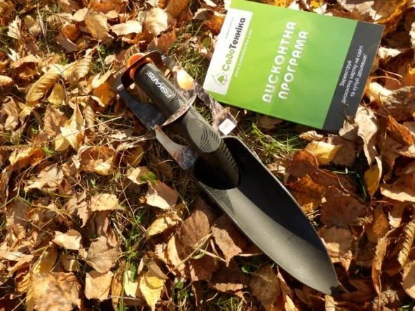 Fiskars 137010 Solid Dar Bahçe Malası - Resim 2