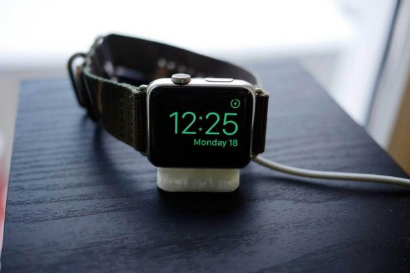 Tiny Apple Watch Nightstand ... Standları ... * Yeni * Plastik Aparat - Resim 3
