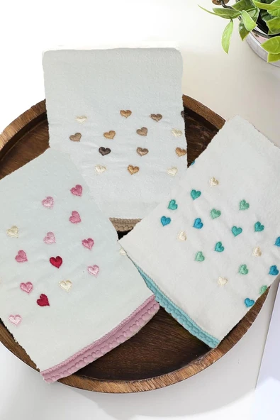 3 Lü Renkli Kalpli Su Taşı Kenar İşlemeli Havlu Seti 50X90 Cm ürün görseli 1