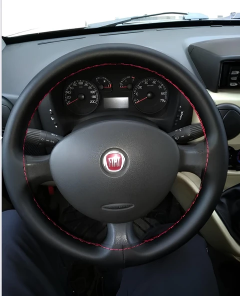 DİKİŞLİ DİREKSİYON KILIFI SİYAH DÜZ YÜZEYLİ DERİ KIRMIZI DİKİŞLİ FIAT DOBLO İÇİN ürün görseli 1
