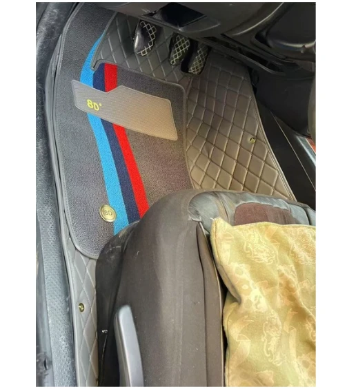 Volkswagen Passat 2000-2004 Arası Aracına Özel 8D Çift Katmanlı Havuzlu Paspas Takımı ürün görseli 1