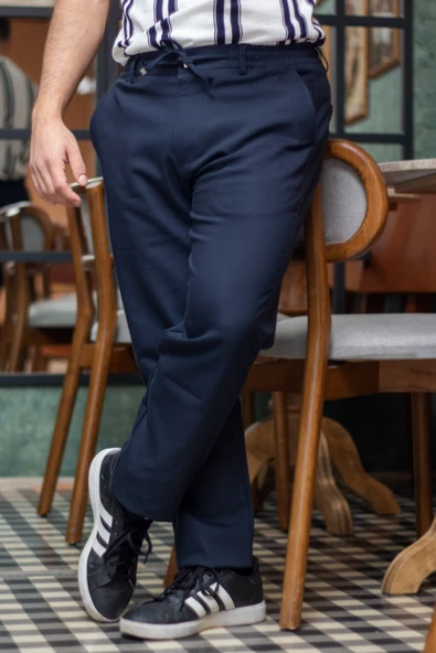 Erkek Lacivert Esnek Rahat Kumaş Beli Lastikli Bağcıklı Düz Paça Jogger Pantolon 25EPNTJASR ürün görseli 1