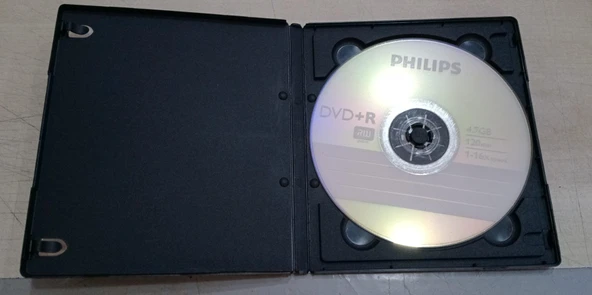 Siip 【CD➕Blu-ray】 PTTAVM: CD/DVD/BLURAY Uyumlu CD Kutusu 1 CD Bölmeli.SİYAH.KUTU İÇİ