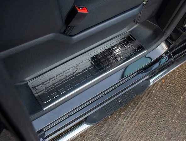 OMSA Peugeot Expert Traveller Krom Norm Kapı Eşiği 4 Parça 2017 ve Sonrası ürün görseli 1