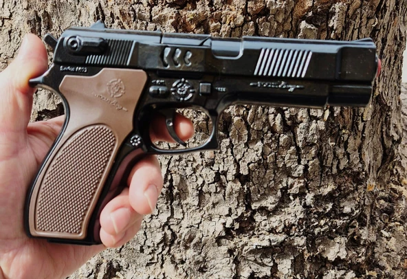 Oyuncak Baretta Silah Kapsül Patlatan Polis Tabanca Ful Demir Ağır Metal 22 cm ürün görseli 1