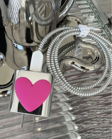 Brokoli Home iPhone 18W/20W Gümüş-Pembe Kalp Uyumlu Şarj Kılıfı, Şarj Kablosu Örme Aparatı, Kablo Koruyucu Aparatı,Pk ürün görseli 1