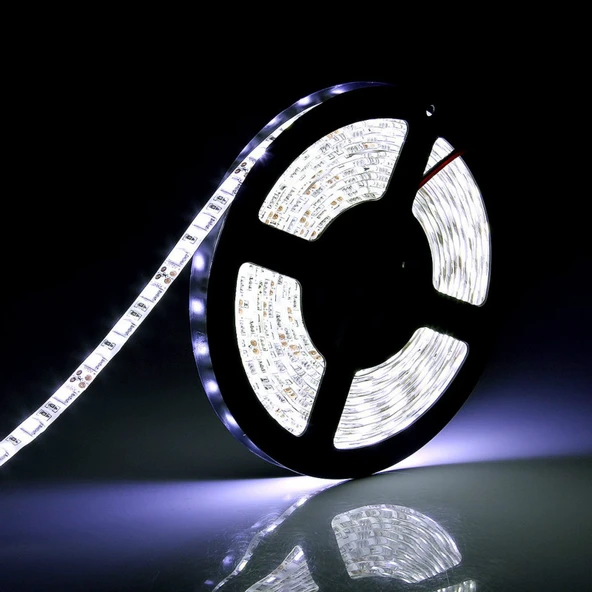 Led şerit 5 metre 2835 DC 12V 6500K Beyaz ışık 60Led/m IP65 dış mekan uygun aydınlatma hortum Kendinden yapışkanlı ürün görseli 1