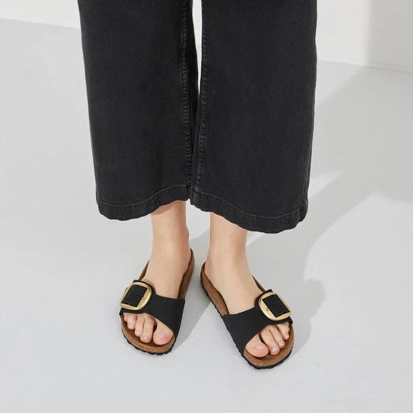 yeni sezon birkenstock bayan terlik ürün görseli 1