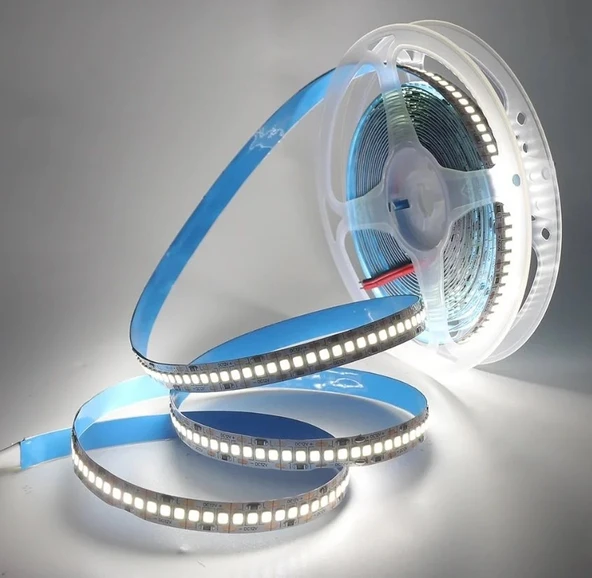 LED Şerit bant 5 metre 2835 SMD 12V Beyaz 6500K 240 LED/m IP20 Aydınlatma Kendinden Yapışkanlı ürün görseli 1