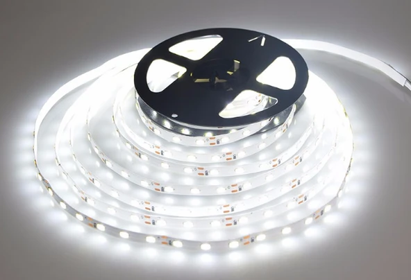 LED Şerit bant 5 metre SMD 12V Beyaz Işık 6500K 60 LED/m IP20 Aydınlatma Kendinden Yapışkanlı ürün görseli 1