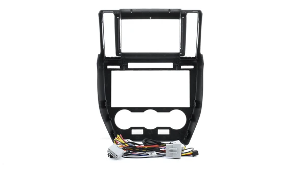 Land Rover Free Lander 2007-2013 UYUMLU ANDROID MULTİMEDYA ÇERÇEVESİ - SOKET ürün görseli 1