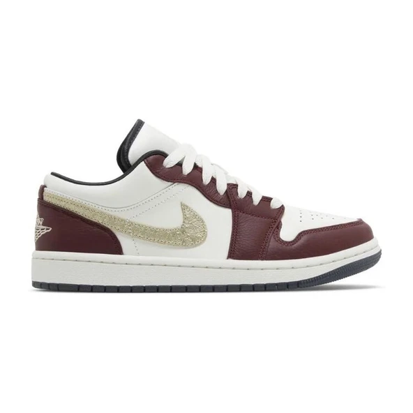 Air Jordan 1 Low SE Year of the Dragon ürün görseli 1