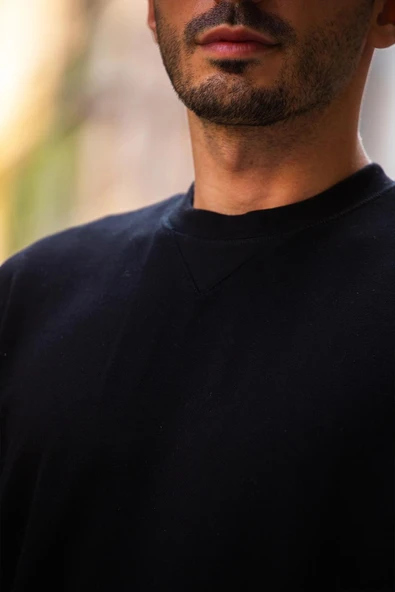 Bisiklet Yaka Basic Sweatshirt - Siyah - Resim 6