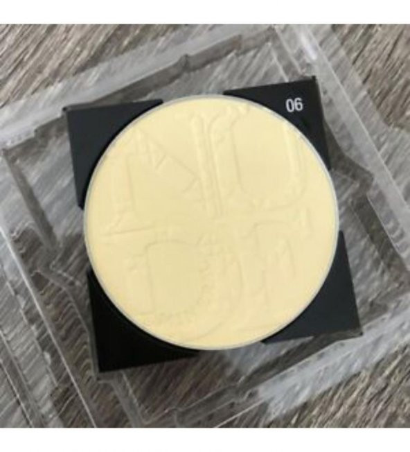 Dior Diorskin Mineral Nude Matte Powder Refill 06 Banana Pudra ürün görseli 1