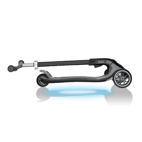 Globber Ultimum Işıklı Scooter - Siyah - Resim 5
