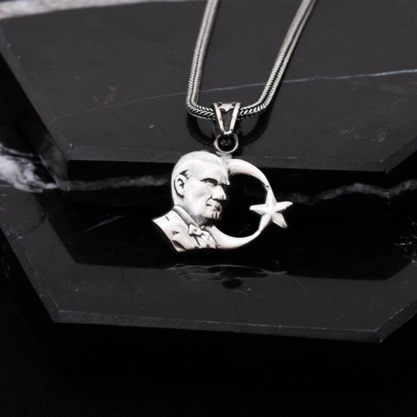 Atatürk Portreli Ayyıldız Gümüş Erkek Kolye ürün görseli 1