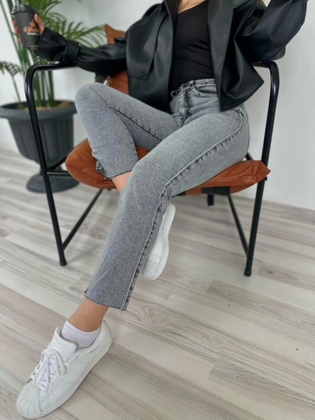 Kadın Taş Detaylı Jean - Resim 2