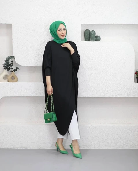 Tunik Modelimiz, Modern Kadının Tarzını Yansıtan Özel Bir Tasarım! ürün görseli 1