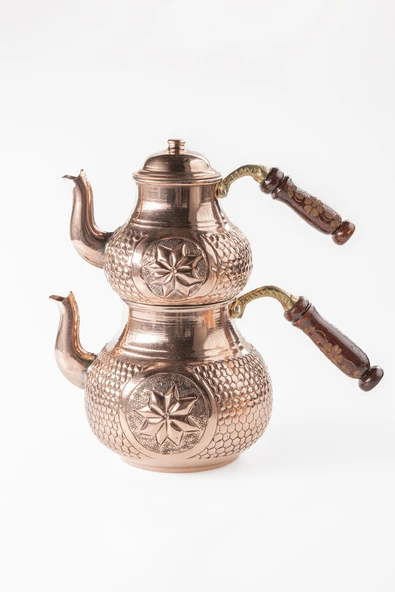 DMT Gaziantep Bakır Çaydanlık Takımı AĞIR EL KABARTMALI Alt:14,5cm üst:10,5cm Toplam:2,6 lt ürün görseli 1