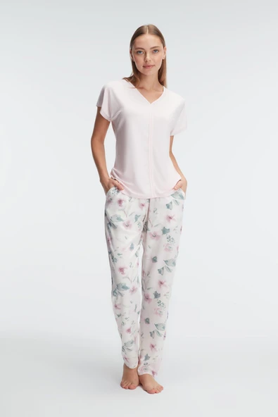 MAN9868 Anıl 9868 Ev Giyimi Kısa Kol V Yaka Kadın Viskon Çiçek Desenli Yazlık Örme Normal Bel Pijama Takımı ürün görseli 1