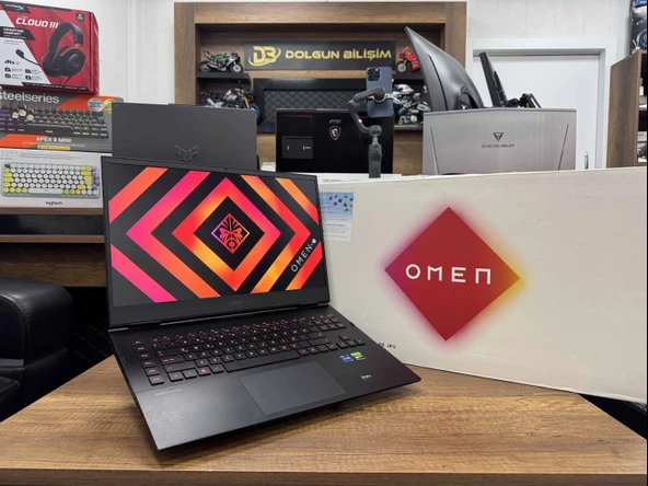 Hp Omen 17-CK2000NT Intel Core i9 13900HX 32GB RAM 2TB SSD W11 RTX4090 17,3” QHD 240 Hz 7P6D3EA (İKİNCİ EL) ürün görseli 1