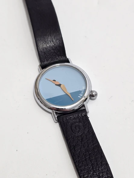 Newtime Yüzücü Temalı 34mm Deri Kordon Kol Saati 2.El ürün görseli 1
