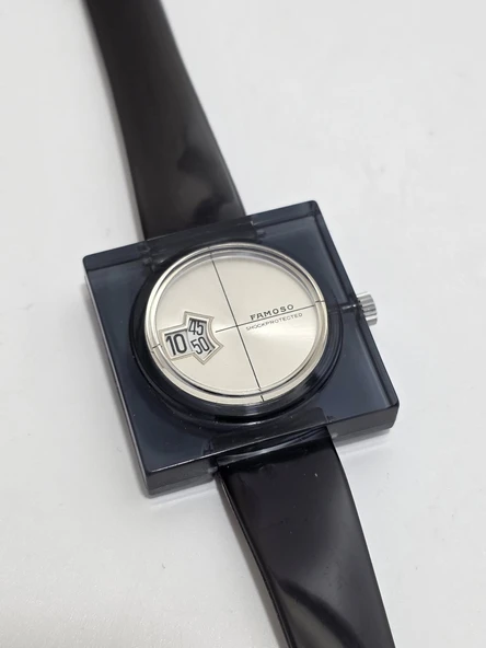 Famoso Shockprotected Jump Hour 38.5mm Silikon Kordon Kol Saati 2.El ürün görseli 1