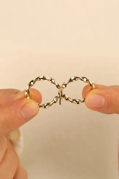 14 Ayar 2 cm Kıvrımlı Halka Altın Küpe ürün görseli 1