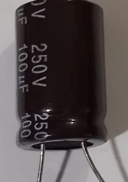 100uf 250v, 100mf 250v Kondansatör 27x14 ürün görseli 1