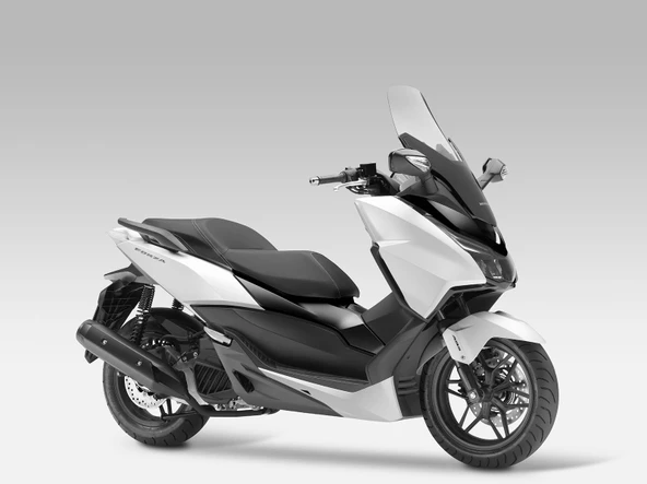 Honda FORZA Motosiklet Çocuk Koltuğu,Emniyet Kemerli, Siyah Deri, Kollu, 4-8 Yaş Arası, Hediyeli ürün görseli 1