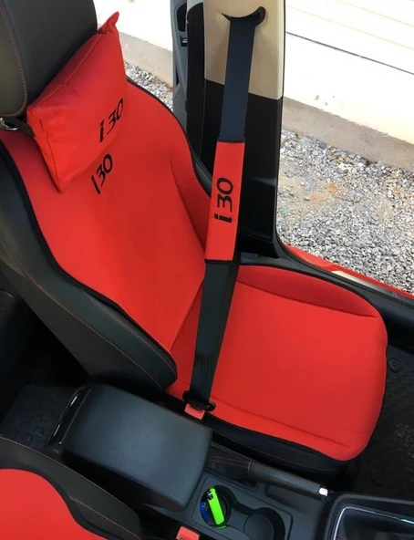 HYUNDAİ İ30 Nakışlı Ön İkili Oto Koltuk Minderi 2 Adet Boyun Yastığı 2 Adet Kemer Pedi KIRMIZI ürün görseli 1
