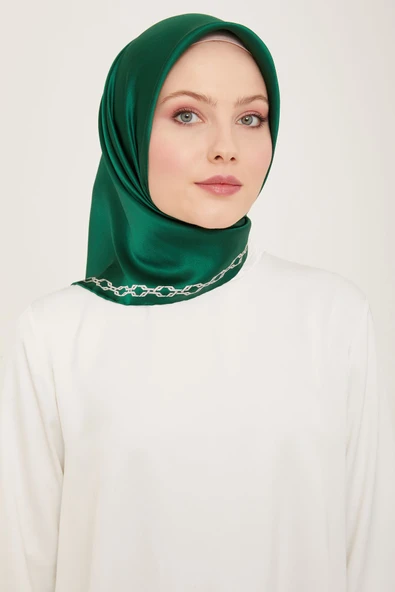 İPEK EŞARP 9154D (SURA)-86 - ZÜMRÜT YEŞİLİ ürün görseli 1