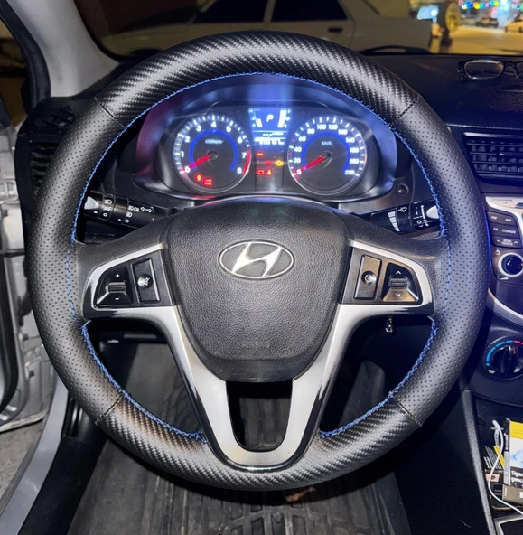 DİKİŞLİ DİREKSİYON KILIFI KARBON DERİ NOKTALI DERİ MAVİ DİKİŞLİ HYUNDAİ ACCENT BLUE İÇİN ürün görseli 1