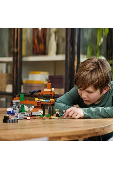 LEGO ® Minecraft® Çorak Arazi Maden Kuyusu 21263 - 8 Yaş ve Üzeri için Oyuncak Yapım Seti (538 Parça) ürün görseli 1