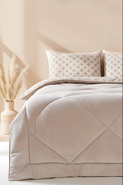Rivaİstanbul Bej Geometrik Loura Çift Kişilik Çift Taraflı Lüx Wellsoft Yorgan Seti 195x215 cm ürün görseli 1