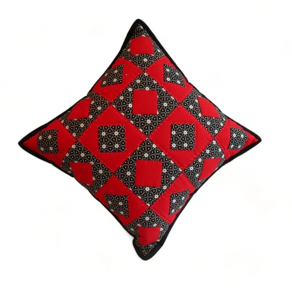 Patchwork El Yapımı Yastık Kırmızı Siyah - Resim 2
