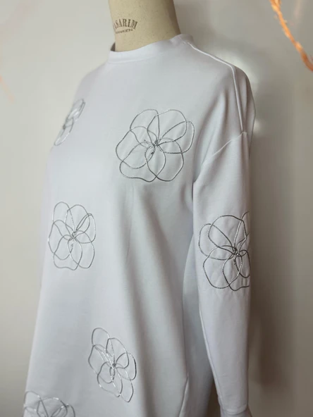 ÇİÇEK NAKIŞLI SWEATSHIRT - Resim 2