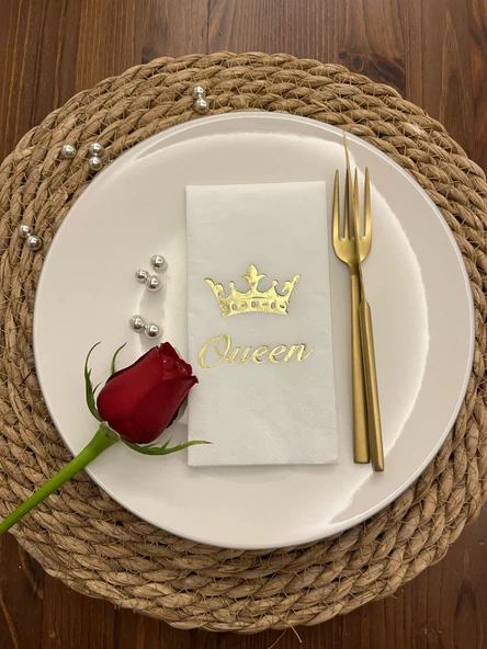 Gold Yaldızlı Beyaz Queen Taç Detaylı Peçete 16 Adet ürün görseli 1