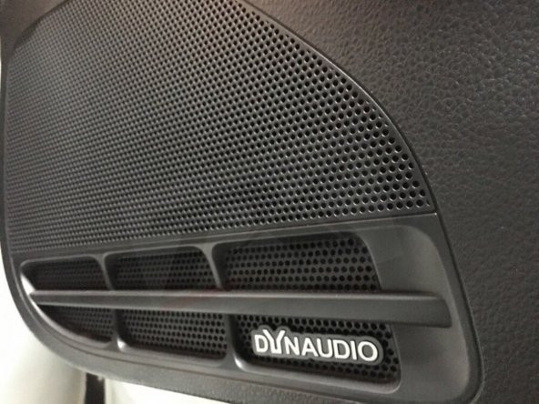 Dynaudio Logo Hoparlör Krom Metal 3M Logo Amblem 2 Li Set ürün görseli 1