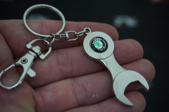 Skoda Logo İngiliz Anahtarlık Sibop Kapağı Seti ürün görseli 1
