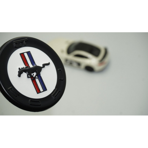 DK Ford Mustang 2.3T GT500 Siyah Beyaz Metal Bagaj Logo Arma Amblem ürün görseli 1