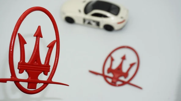 DK Tuning Maserati Yan Kanatlar Çemberli Kırmızı Rozet Amblem Seti ürün görseli 1