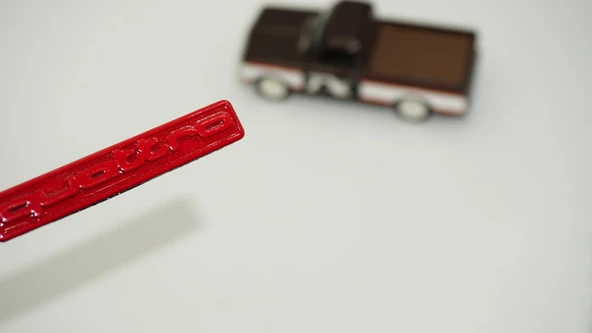 DK Tuning Quattro Kırmızı Torpido Bagaj Logo Amblem Audi İle Uyumlu ürün görseli 1