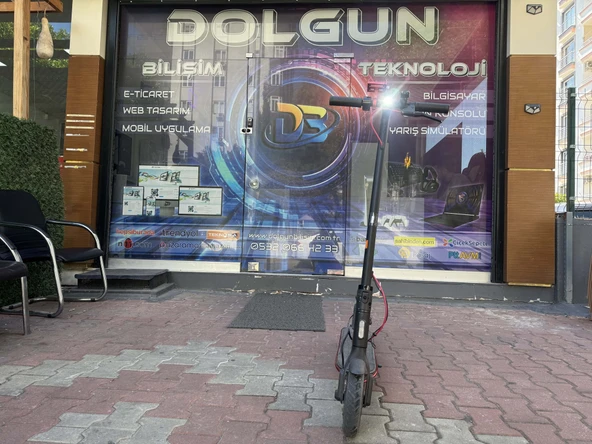 Xiaomi Mi Pro 2 Elektrikli Scooter (İKİNCİ EL) ürün görseli 1