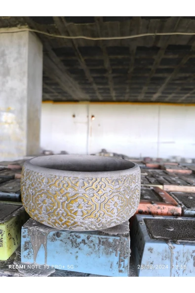 Dantel desen Gold gri beton saksı ürün görseli 1