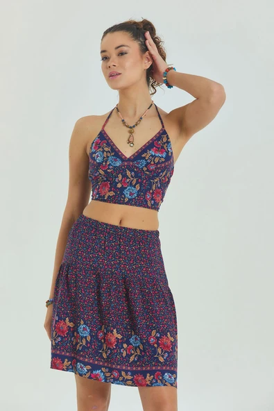 Sırtı Açık Boyundan Bağlamalı Kuplu Crop Bluz - Resim 2